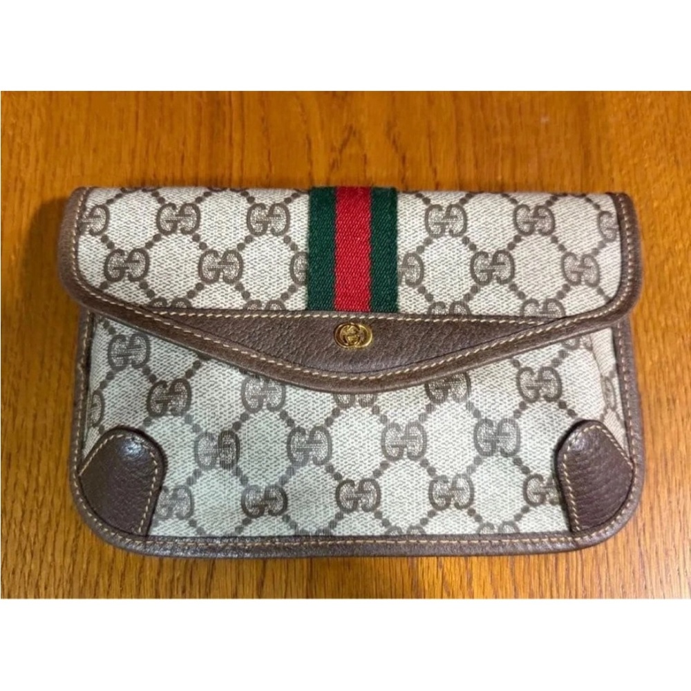 Gucci Brown Leather Clutch with Gold Logo - Picture 1 of 9